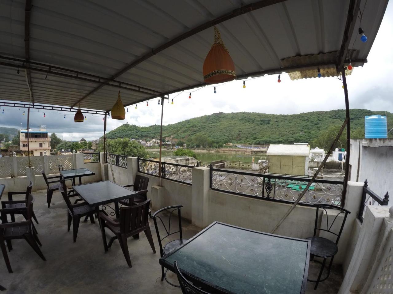 Būndi 石瓦图瑞斯特旅馆酒店 外观 照片